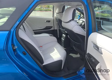 2018 Toyota Mirai z USA, uszkodzony, nr VIN JTDBVRBD3JA004358